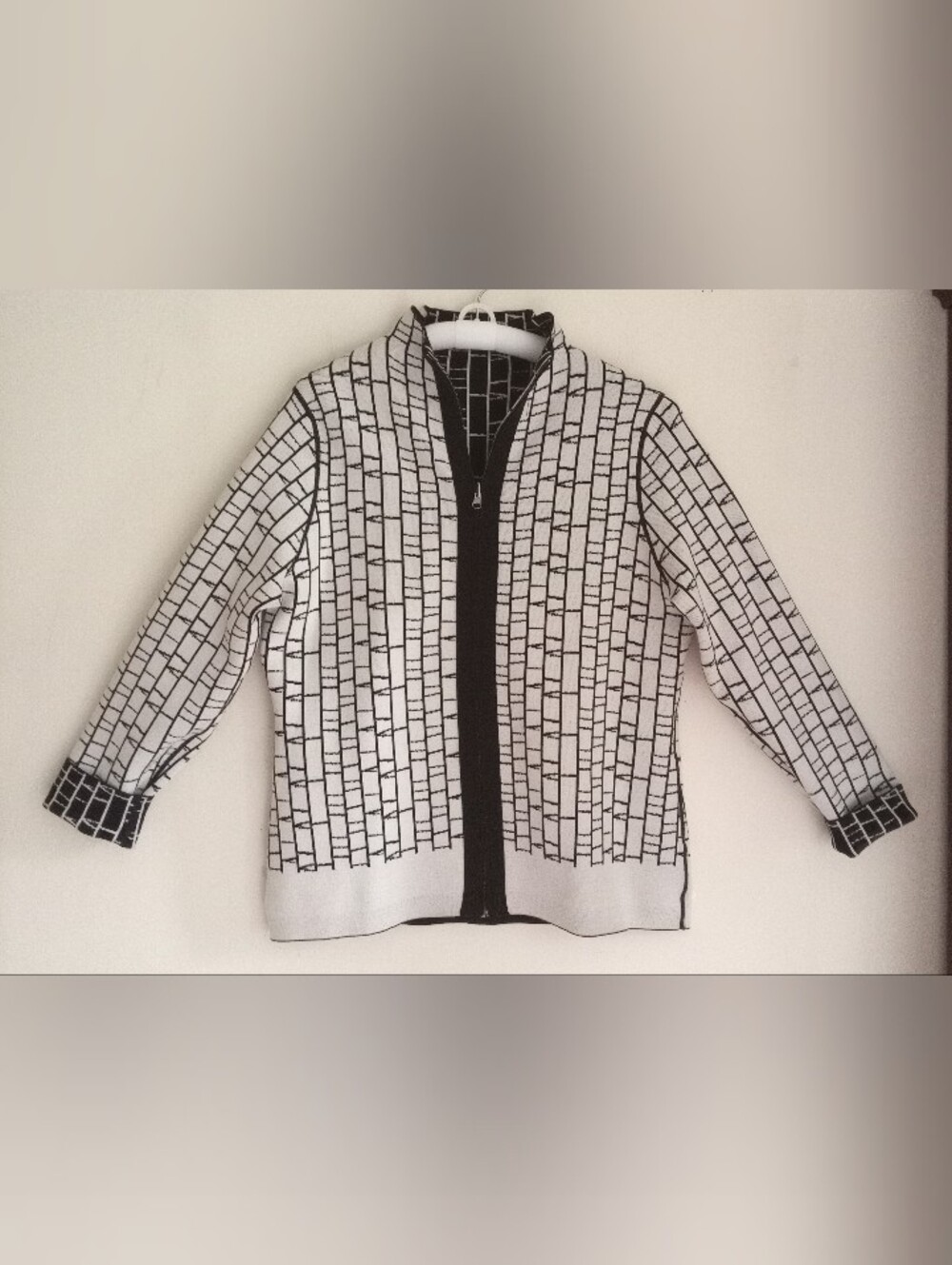 Reversible Jacket - Picture 3 of 4